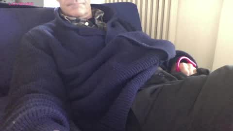 Snapshot of mynakedbeach chatting on March 2025 02:54:02 PM Bi sexy guy lovense hush is on private is open or password show tip if you like. online show from March 2025 02:54:02 PM