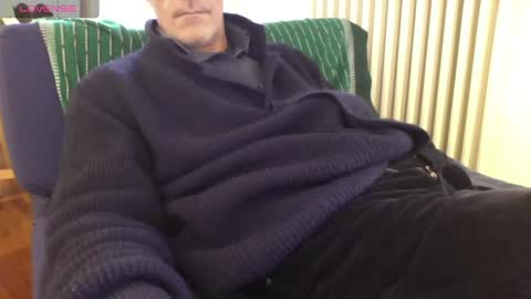 Snapshot of mynakedbeach chatting on March 2025 10:56:02 AM Bi sexy guy lovense hush is on private is open or password show tip if you like. online show from March 2025 10:56:02 AM