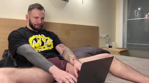 Snapshot of mynameismartin chatting on January 2025 01:21:02 PM mynameismartin online show from January 2025 01:21:02 PM