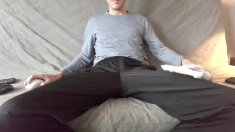 Snapshot of mynaughtyacct chatting on November 2025 04:44:01 PM Felt like showing off online show from November 2025 04:44:01 PM