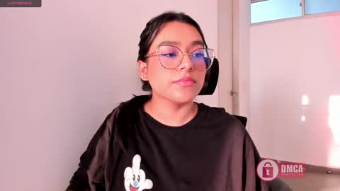 Snapshot of mypretty_isabella chatting on January 2025 10:08:02 PM Bella online show from January 2025 10:08:02 PM