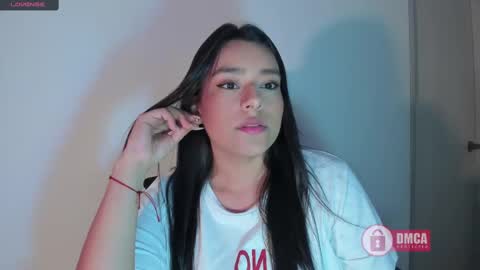 Snapshot of mypretty_isabella chatting on February 2025 02:35:02 AM Bella online show from February 2025 02:35:02 AM