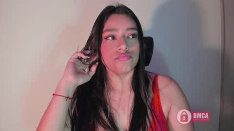 Snapshot of mypretty_isabella chatting on February 2025 05:45:02 AM Bella online show from February 2025 05:45:02 AM