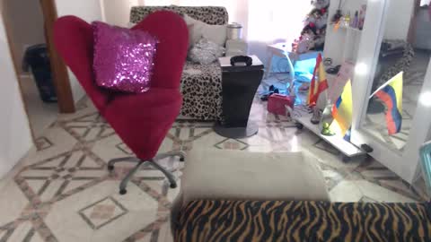 Snapshot of myrnasexxx chatting on December 2025 10:04:02 PM Myrna Sessions online show from December 2025 10:04:02 PM