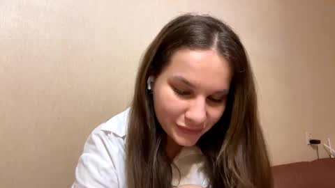 Luna online show from November 2025 09:53:01 AM