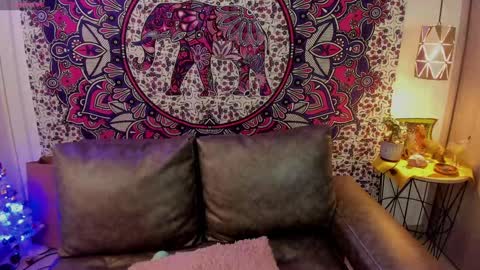 S A R A online show from January 2025 04:55:01 AM