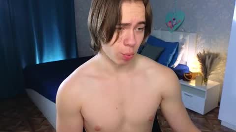 Snapshot of myshkek chatting on February 2025 12:05:02 AM Mickey online show from February 2025 12:05:02 AM