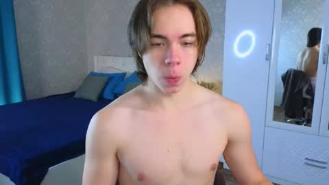 Snapshot of myshkek chatting on March 2025 02:55:02 AM Mickey online show from March 2025 02:55:02 AM