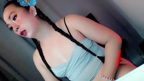 kimmy online show from October 2025 03:18:02 AM