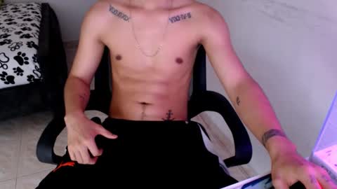 Snapshot of mysteryboy_thin16 chatting on December 2024 09:49:02 PM mysteryboy_thin16 online show from December 2024 09:49:02 PM