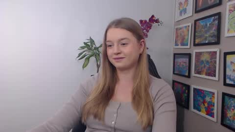 Snapshot of mysteryericax chatting on December 2024 08:56:01 AM Erica online show from December 2024 08:56:01 AM