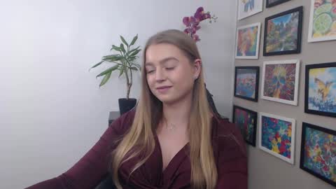 Snapshot of mysteryericax chatting on December 2024 04:02:02 PM Erica online show from December 2024 04:02:02 PM