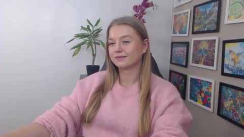 Snapshot of mysteryericax chatting on December 2024 11:55:01 AM Erica online show from December 2024 11:55:01 AM