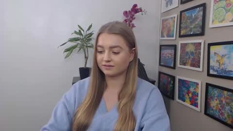 Snapshot of mysteryericax chatting on January 2025 12:19:01 PM Erica online show from January 2025 12:19:01 PM