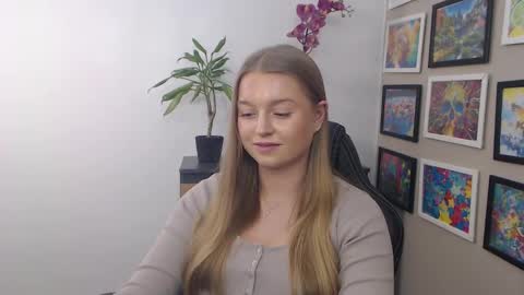 Snapshot of mysteryericax chatting on January 2025 12:36:01 PM Erica online show from January 2025 12:36:01 PM