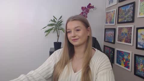 Snapshot of mysteryericax chatting on January 2025 08:04:02 AM Erica online show from January 2025 08:04:02 AM