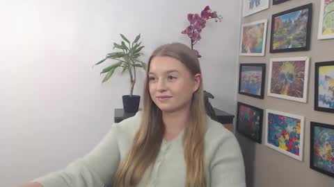 Snapshot of mysteryericax chatting on February 2025 11:02:01 AM Erica online show from February 2025 11:02:01 AM