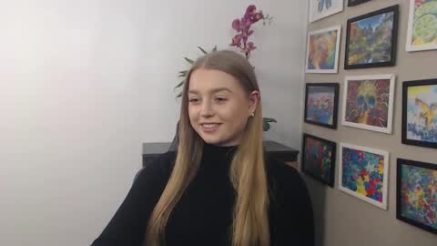 Snapshot of mysteryericax chatting on February 2025 01:33:02 PM Erica online show from February 2025 01:33:02 PM