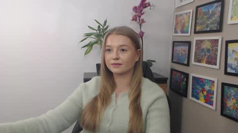 Snapshot of mysteryericax chatting on February 2025 02:37:01 PM Erica online show from February 2025 02:37:01 PM