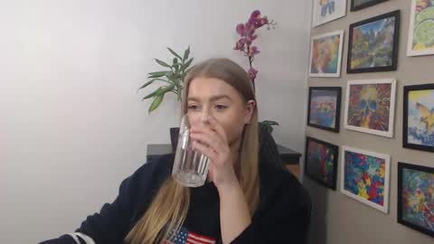 Snapshot of mysteryericax chatting on February 2025 11:57:02 AM Erica online show from February 2025 11:57:02 AM