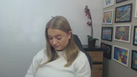 Snapshot of mysteryericax chatting on October 2025 08:01:01 AM Erica online show from October 2025 08:01:01 AM