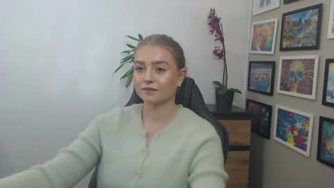 Snapshot of mysteryericax chatting on October 2025 08:03:01 AM Erica online show from October 2025 08:03:01 AM