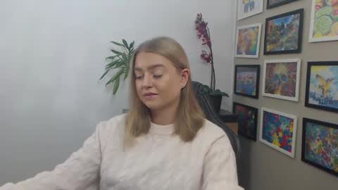 Snapshot of mysteryericax chatting on October 2025 08:40:02 AM Erica online show from October 2025 08:40:02 AM