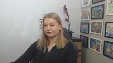 Snapshot of mysteryericax chatting on November 2025 08:26:01 AM Erica online show from November 2025 08:26:01 AM