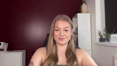 Snapshot of mysteryericax chatting on May 2026 09:03:01 AM Erica online show from May 2026 09:03:01 AM