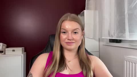 Snapshot of mysteryericax chatting on May 2026 02:45:01 PM Erica online show from May 2026 02:45:01 PM