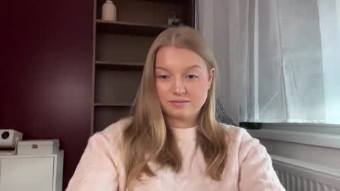 Snapshot of mysteryericax chatting on May 2026 10:33:01 AM Erica online show from May 2026 10:33:01 AM