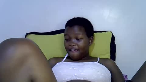 mystic_desire3 online show from April 2026 06:33:02 PM