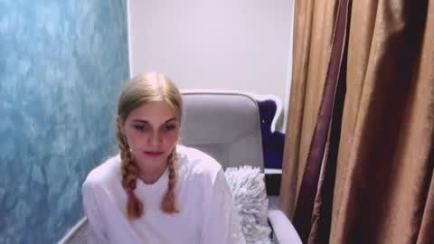 mysticaluna06 online show from July 2026 10:15:02 PM