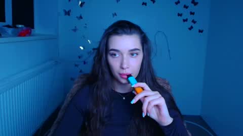 Snapshot of mysticamelia chatting on April 2026 11:27:01 AM Amelia online show from April 2026 11:27:01 AM
