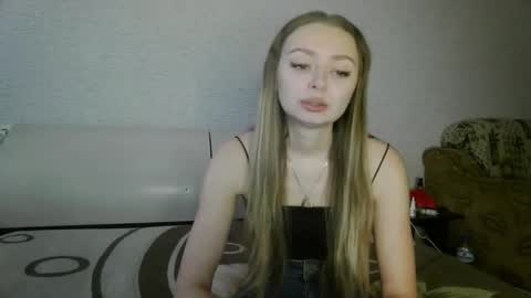 Anika online show from November 2025 10:18:01 AM