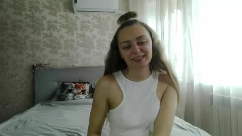 Snapshot of mysticglimmer chatting on April 2026 11:24:01 AM Anika online show from April 2026 11:24:01 AM