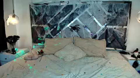 Mystic  online show from October 2025 03:35:02 PM