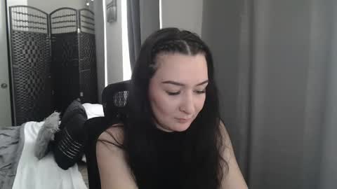 MysticMuse online show from February 2025 05:21:01 PM