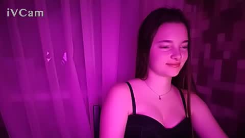 Snapshot of mysticrose_ chatting on February 2026 07:01:02 PM Leya online show from February 2026 07:01:02 PM