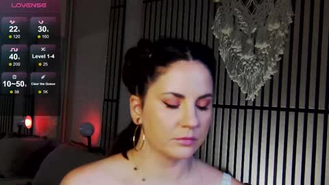 Angeline online show from May 2026 08:24:02 PM