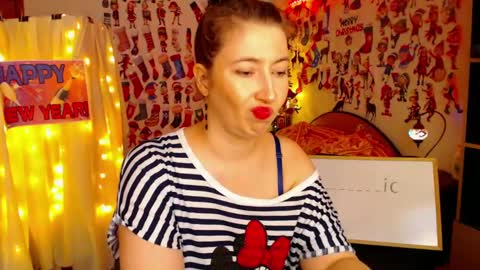 Snapshot of mystydew chatting on January 2025 12:54:02 PM MystyDew online show from January 2025 12:54:02 PM