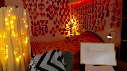 Snapshot of mystydew chatting on March 2025 02:34:02 PM MystyDew online show from March 2025 02:34:02 PM