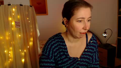 MystyDew online show from April 2026 11:00:02 AM