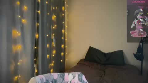 Vanessa and Julia  online show from February 2025 02:06:02 PM