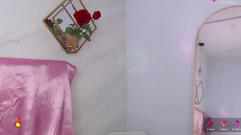 naamah_b online show from February 2025 02:44:02 PM