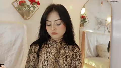 naamah_b online show from June 2026 02:28:01 PM