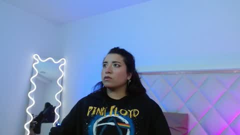 TARA online show from October 2025 12:11:01 PM