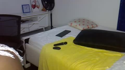 Zay online show from December 2024 10:27:02 PM