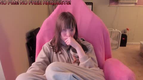 Snapshot of nacmar chatting on January 2025 08:31:01 AM Natalie Marlo online show from January 2025 08:31:01 AM