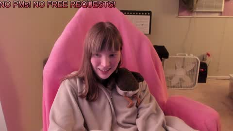 Snapshot of nacmar chatting on January 2025 10:32:02 AM Natalie Marlo online show from January 2025 10:32:02 AM